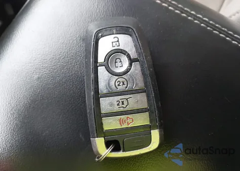 2020 Ford Explorer Limited from USA, damaged, VIN 1FMSK8FH2LGA99300